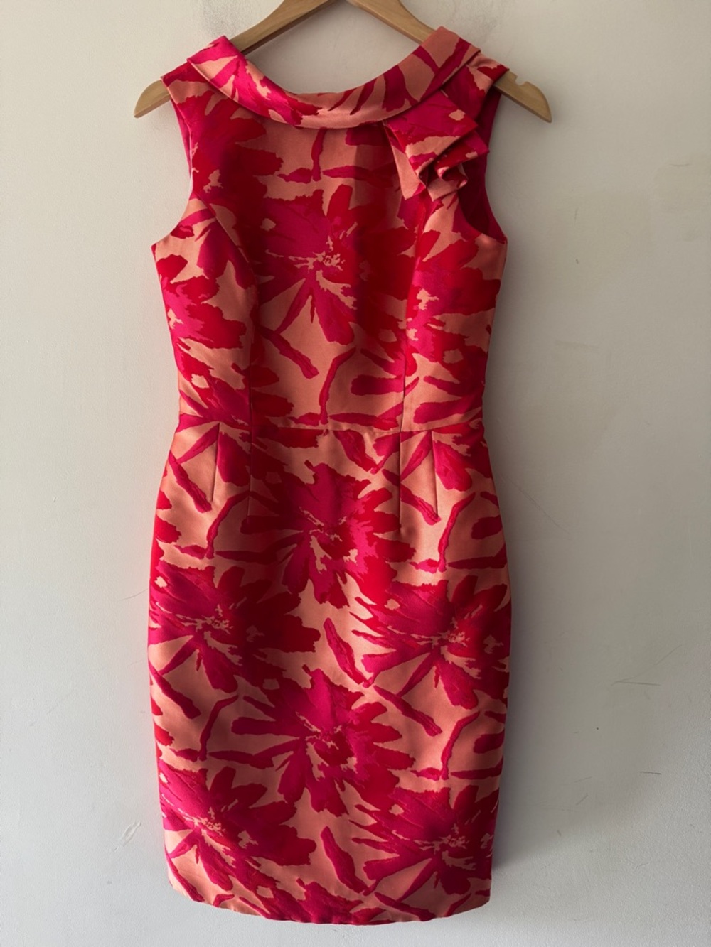 Teri Jon Rickie Freeman‎ Stunning Pink and Red Floral Print Midi Dress
